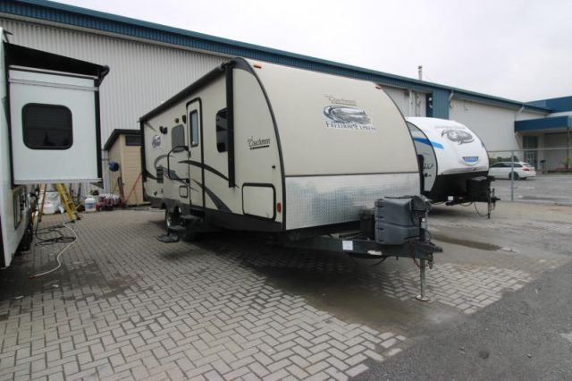 LS-AD-2771 Occasion Coachmen Freedom Express 230BH 2014 a vendre1