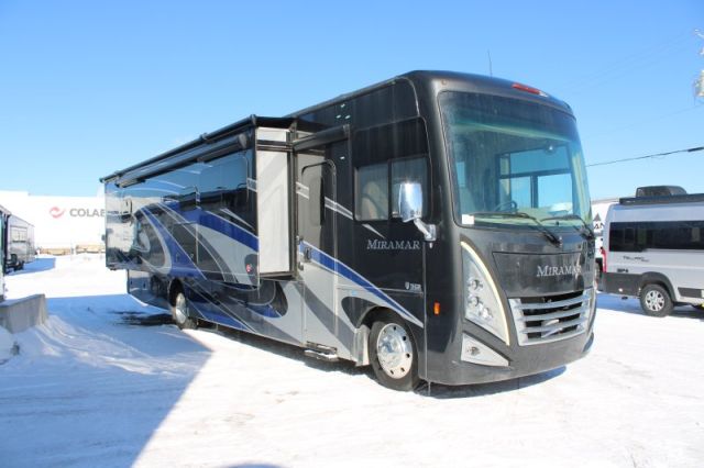 Thor Motor Coach Miramar 35 2