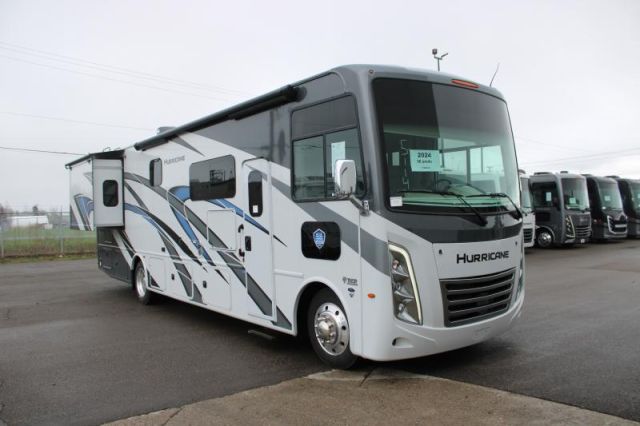 Thor Motor Coach Hurricane 34A