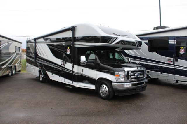 Entegra Coach Esteem 29V