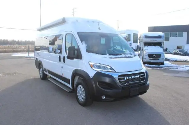 LS-LSF-0022 Occasion Thor Motor Coach Tellaro 20L SE 2026 a vendre1
