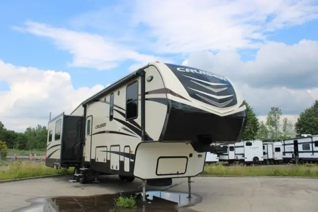 LS-BT-0221A Occasion CrossRoads Cruiser 347MB 2018 a vendre1