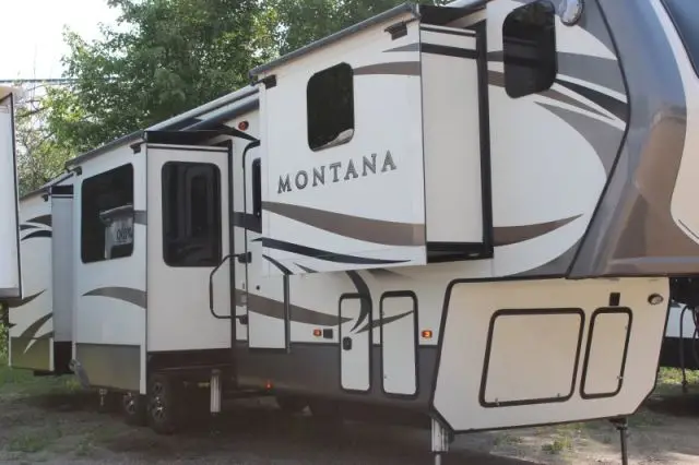 LS-BLSF-0021 Occasion Keystone Montana 3820FK 2017 a vendre1
