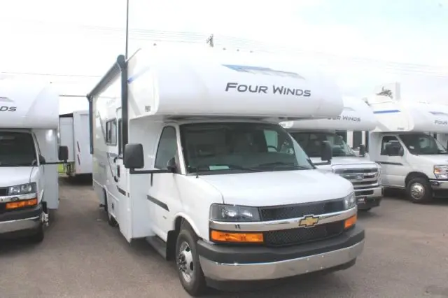 LS-T-0312C Neuf Thor Motor Coach Four Winds 22Z GM 2027 a vendre1