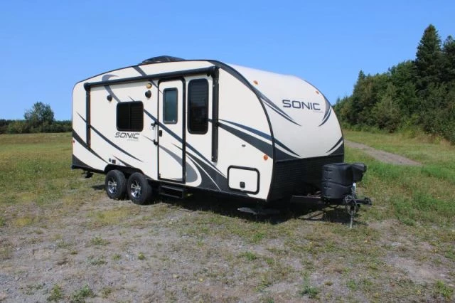 Venture RV Sonic 190VRB