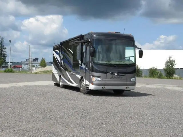 LS-AK-2671R Occasion Forest River Berkshire 360FWS 2012 a vendre1